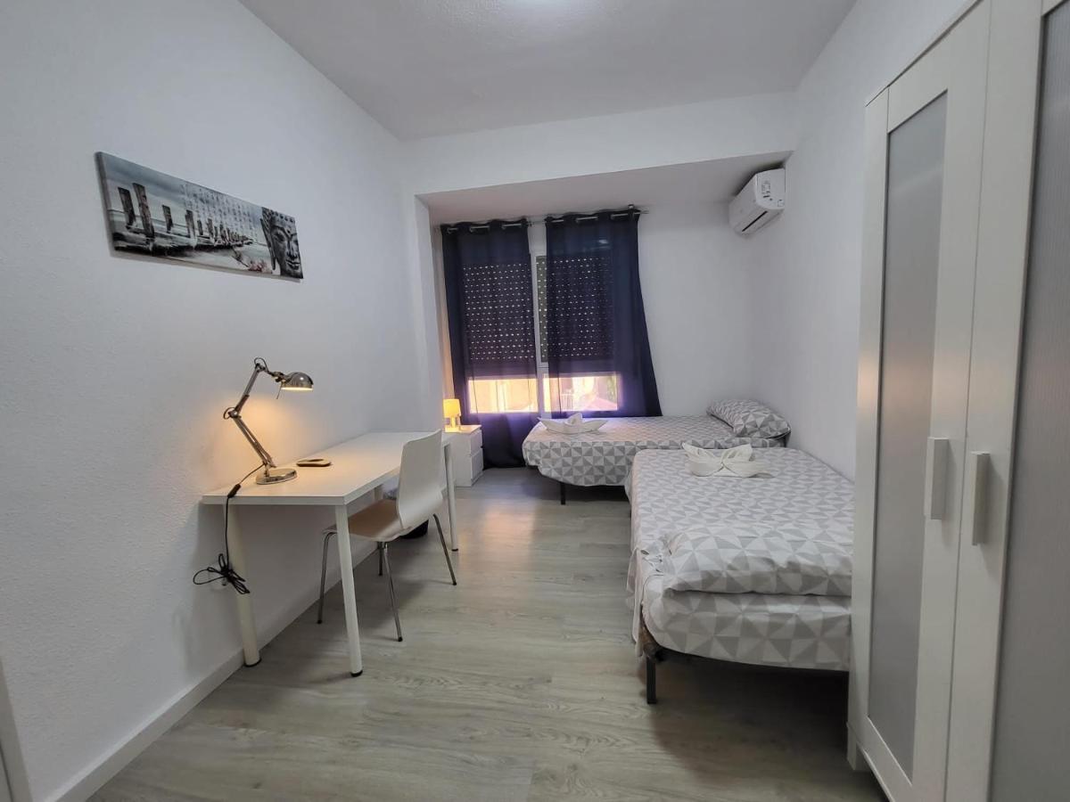 Apartamento Calido Apartment Картахена Екстериор снимка